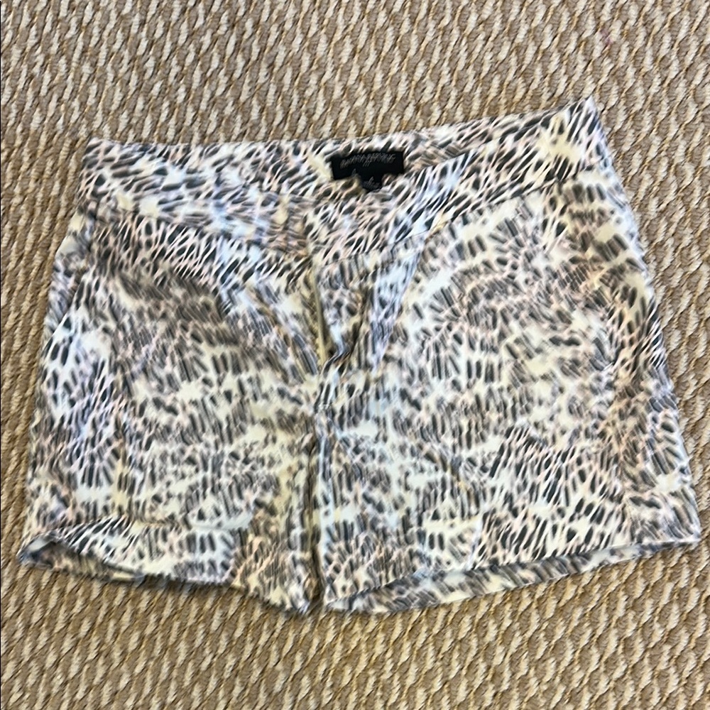 Banana Republic High Waist Black and White Shorts